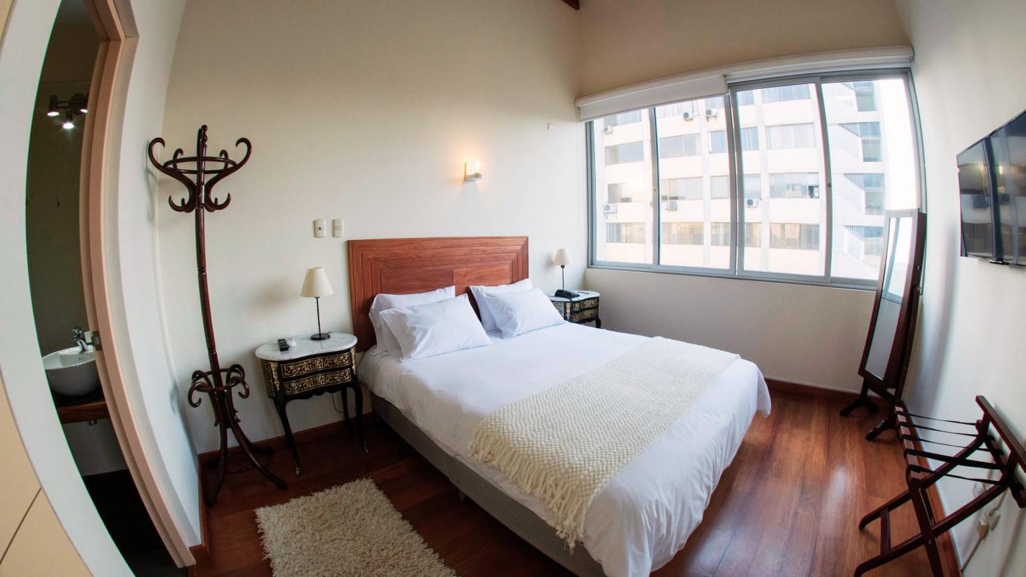 Atrium Miraflores Hotel Lima Exterior photo
